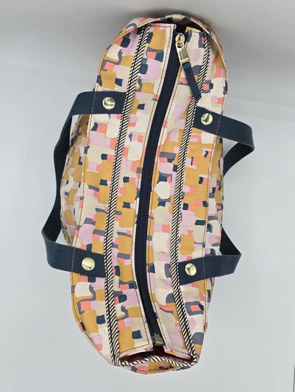 Fossil - Multicolour Geometric Shoulder Travel Tote Bag With Zipper Closure - Picture 3 of 12